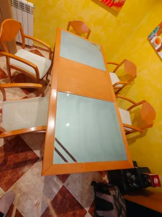 Mesa comedor extensibley 6 sillas madera
