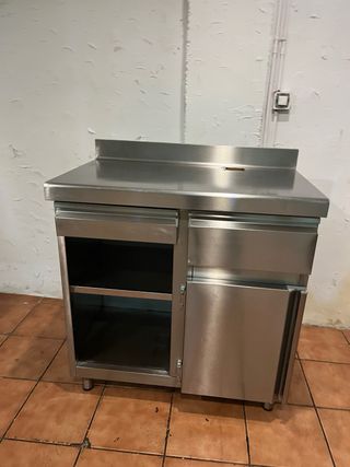 Mueble cafetero industrial de acero inoxidable