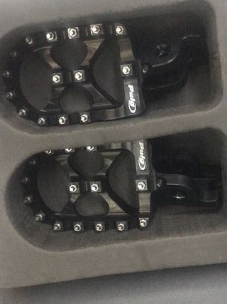 Estriberas Puig CRF 1100 Africa Twin