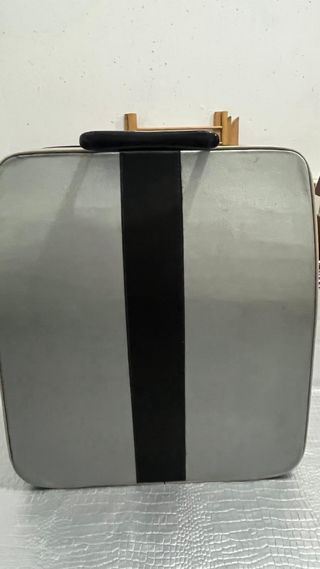 Máquina de escribir Olivetti Lettera DL