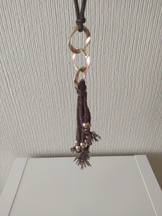 Collar largo chenilla eslabones dorados Sonata