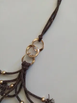 Collar largo chenilla eslabones dorados Sonata