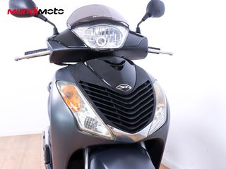 HONDA SCOOPY 125I SH