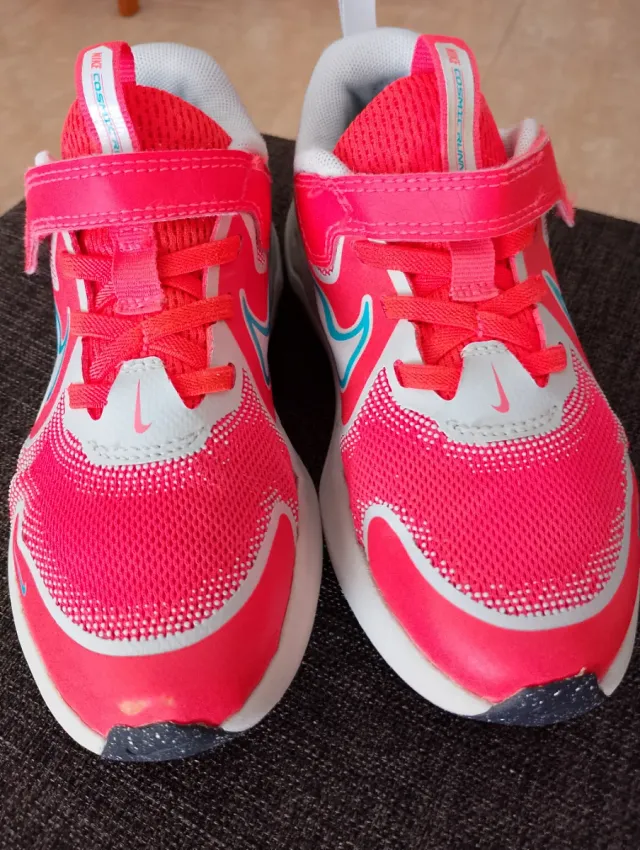 Zapatillas Nike niña T.32
