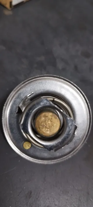 Termostato Land Rover Santana. 82°