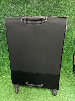 Samsonite Base Boost Spinner M Maleta Negra