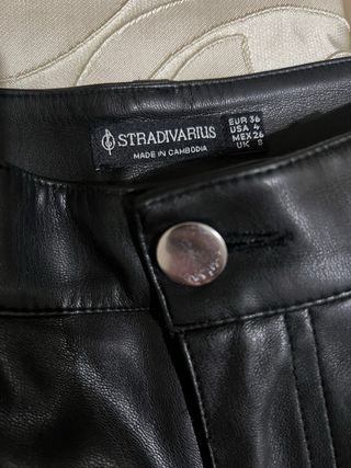 Pantaloni in pelle neri