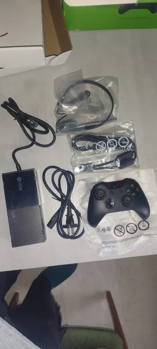 Xbox One Consola + 8 Juegos