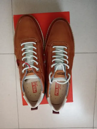 Zapatos Pikolinos Marrones