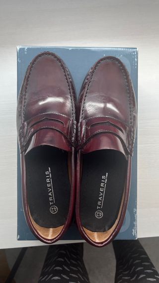 Zapatos Castellanos Rhostock Burdeos