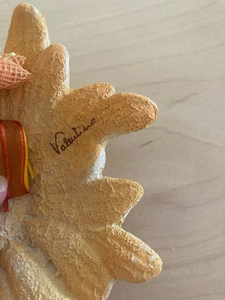 Soprammobile decorativo a forma di fiore