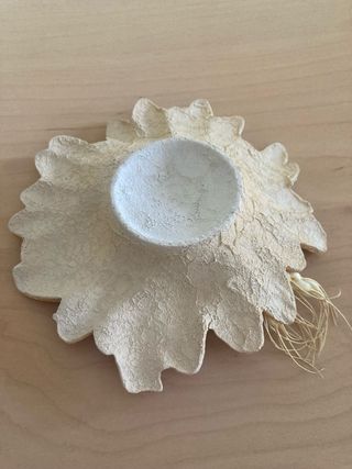 Soprammobile decorativo a forma di fiore