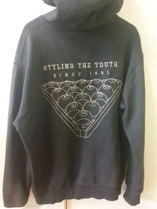 Sudadera Pull&Bear Negra Rhode Island