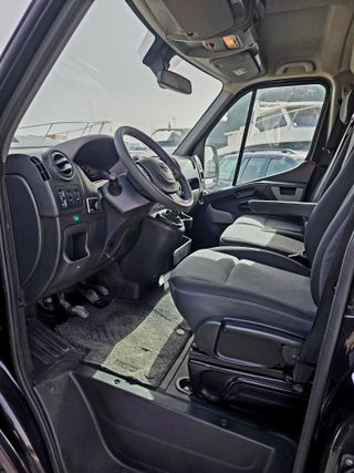 Nissan NV400 (Renault Master) L2H2 2018