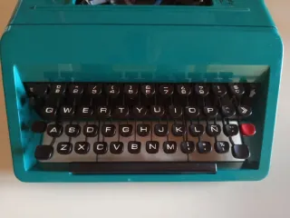 Máquina de escribir Olivetti Studio 45