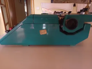 Máquina de escribir Olivetti Studio 45