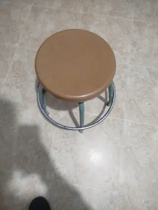 Taburete escolar antiguo plastico y metal