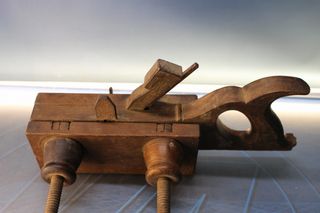 Antiguo cepillo de carpintero, garlopa.