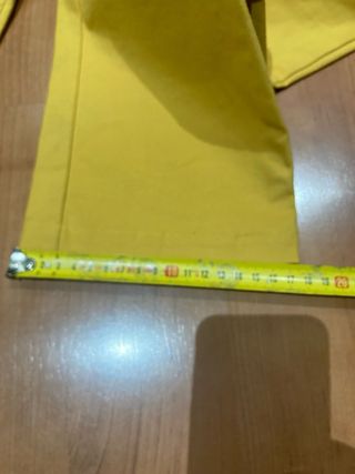 Pantalón Volcom mostaza Talla 32