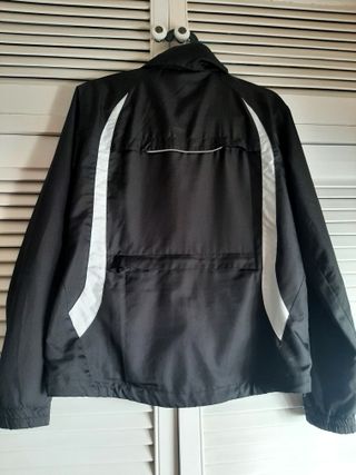 Chaqueta Deportiva Mujer Negra y Blanca