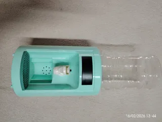 Dispensador de agua de juguete