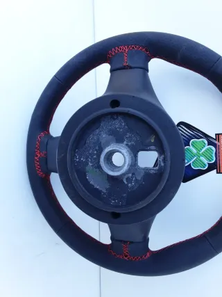 Volante Alfa Romeo 159 Brera recién tapizado