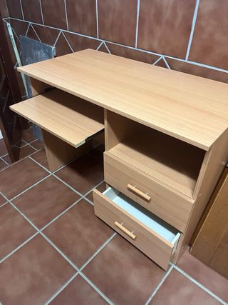 Escritorio mesa ordenador madera, color cerezo