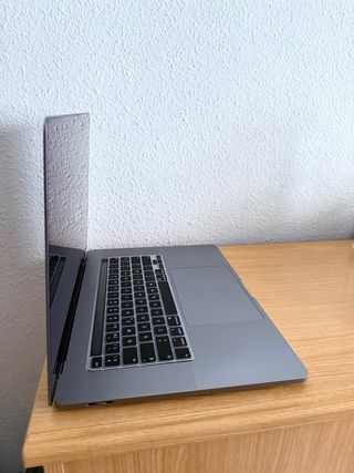 MacBook Pro 16’’ 2019 i7 16GB RAM 500GB SSD