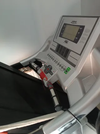 Cinta de correr Domfit F1 BH Fitness