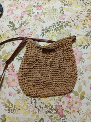 Bolso de rafia tejido