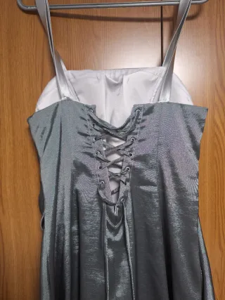Vestido fiesta corto gris plateado T42.