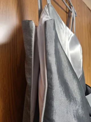 Vestido fiesta corto gris plateado T42.