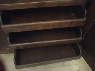 ARMARIO ANTIGUO DE DOS CUERPOS EN MADERA LABRADA