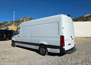 Mercedes-Benz Sprinter L3H2 2019