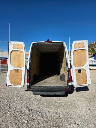 Mercedes-Benz Sprinter L3H2 2019