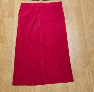 Falda recta roja efecto antelina Diva Paris 42