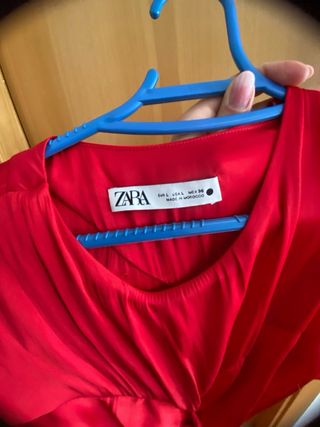 Vestido rojo midi drapeado