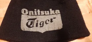 Berretto corto Onitsuka Tiger Asics nero