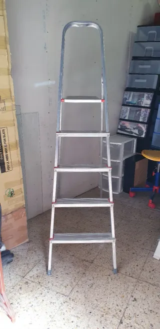 ESCALERA +TRANSPORTE INCLUIDO