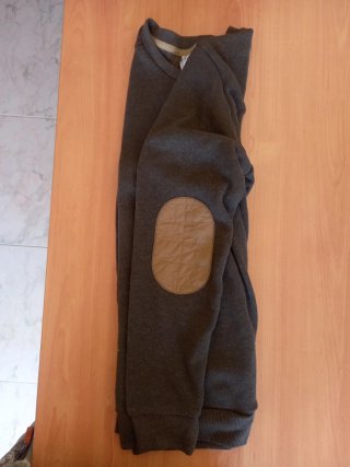 Sudadera gris de decathlon