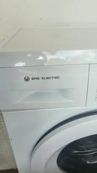 Lavadora carga frontal 5 kg