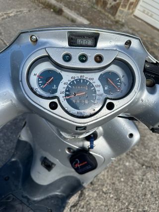 Honda SH 125 Pegatina B