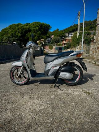 Honda SH 125 Pegatina B