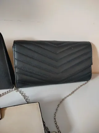 Set di borsette  nere più un portafoglio