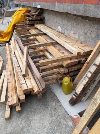 Vigas de pino para construcción