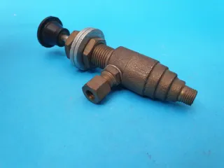 rubinetto valvola aria comando a pedale per trombe