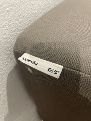 Base tapizada . Somier con patas . Ikea Mod LYNGÖR