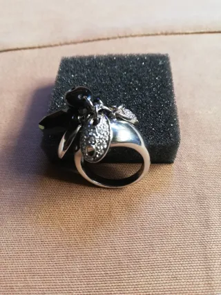 Anillo Vintage Plata 925 con Dijes Negros