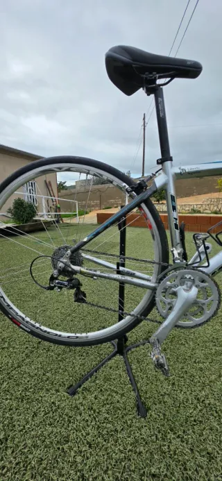 Bicicleta de carretera BH