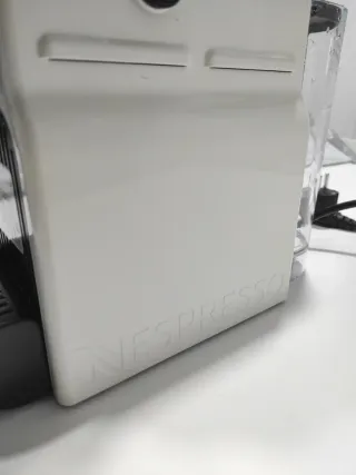 Cafetera Nespresso Krups Inissia Blanca